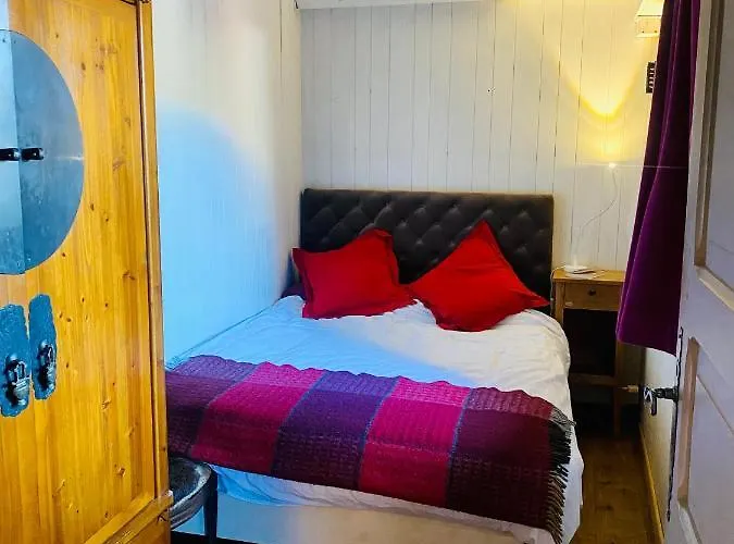 公寓 Rochebrune, 2 Cosy, Terrasse, Et Centre A Pied